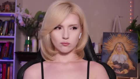 chriss_foxx online show from 05/02/26, 03:50