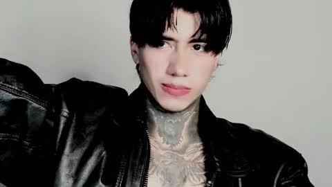 Snapshot of chriss_opp chatting on 11/10/25, 11:59 CHRIS INDEPENT MODEL online show from 11/10/25, 11:59