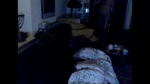 Snapshot of chrissell chatting on 12/16/25, 05:51 chrissell online show from 12/16/25, 05:51