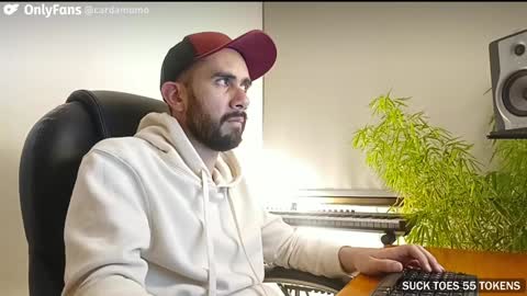 Snapshot of chrissmithin5 chatting on 01/20/25, 03:15 Cardamomo online show from 01/20/25, 03:15