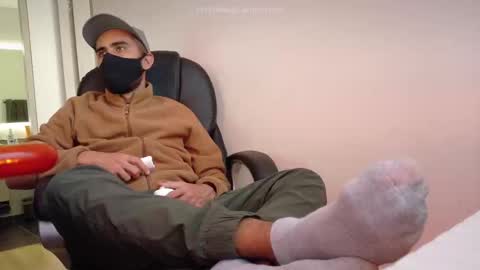 Snapshot of chrissmithin5 chatting on 10/01/25, 09:32 Cardamomo online show from 10/01/25, 09:32