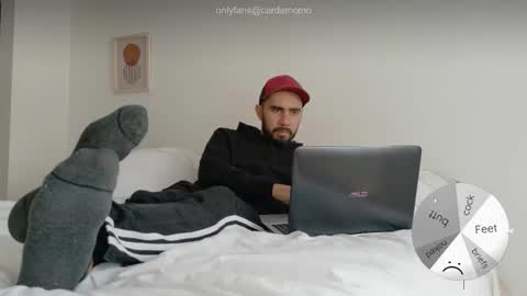 Snapshot of chrissmithin5 chatting on 11/23/25, 03:56 Cardamomo online show from 11/23/25, 03:56