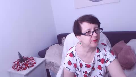 Christa online show from 12/22/24, 03:44