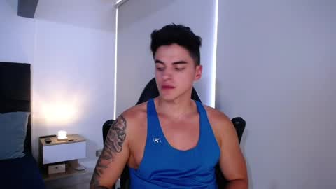 Snapshot of christianvalenzia chatting on 01/06/25, 04:34 Christian online show from 01/06/25, 04:34