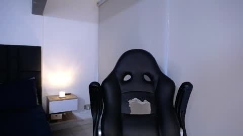 Snapshot of christianvalenzia chatting on 01/21/25, 01:00 Christian online show from 01/21/25, 01:00