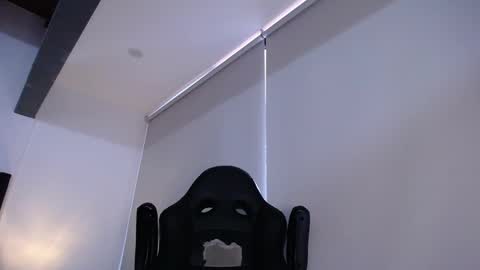 Snapshot of christianvalenzia chatting on 01/25/25, 02:47 Christian online show from 01/25/25, 02:47