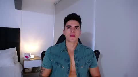 Snapshot of christianvalenzia chatting on 02/05/25, 03:09 Christian online show from 02/05/25, 03:09