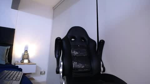 Snapshot of christianvalenzia chatting on 09/24/25, 02:04 Christian online show from 09/24/25, 02:04