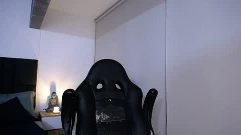 Snapshot of christianvalenzia chatting on 10/03/25, 02:08 Christian online show from 10/03/25, 02:08