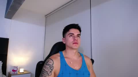 Snapshot of christianvalenzia chatting on 10/28/25, 02:59 Christian online show from 10/28/25, 02:59