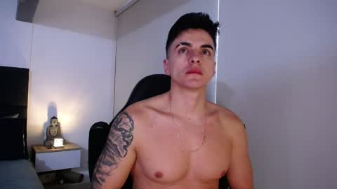 Snapshot of christianvalenzia chatting on 11/29/25, 12:08 Christian online show from 11/29/25, 12:08