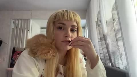 Snapshot of christiechorney chatting on 06/19/26, 01:15 christiechorney online show from 06/19/26, 01:15