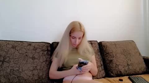 Snapshot of christihanson chatting on 12/05/25, 10:02 christihanson online show from 12/05/25, 10:02