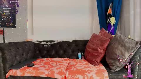 Snapshot of christin_lake chatting on 11/01/25, 03:08 christin_lake online show from 11/01/25, 03:08