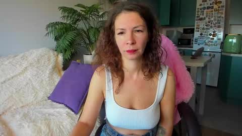 Chris online show from 10/19/25, 06:47