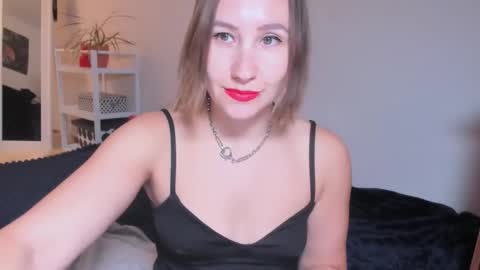christina rosse online show from 10/21/25, 10:49