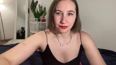 Snapshot of christina_rosse chatting on 06/01/26, 05:03 christina rosse online show from 06/01/26, 05:03