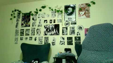 CHRISTINA online show from 09/11/25, 01:22