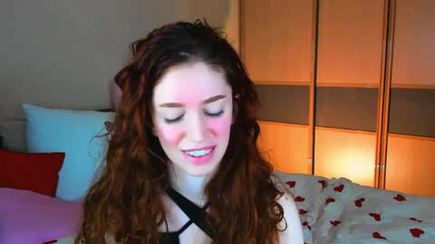 christinaconteeree online show from 03/29/26, 04:23