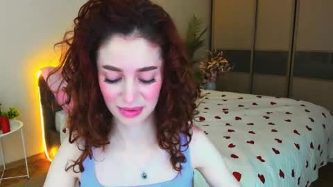 christinaconteeree online show from 04/03/26, 08:07