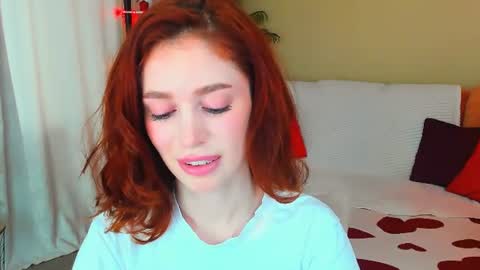 Snapshot of christinaconteeree chatting on 07/06/26, 11:29 christinaconteeree online show from 07/06/26, 11:29
