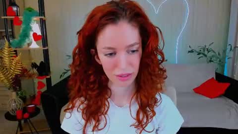 Snapshot of christinaconteeree chatting on 07/16/26, 07:20 christinaconteeree online show from 07/16/26, 07:20