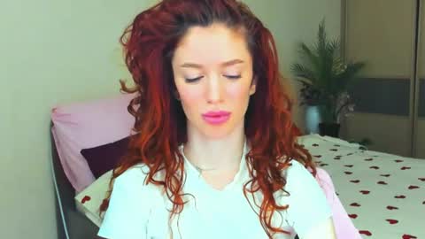 Snapshot of christinaconteeree chatting on 07/18/26, 11:14 christinaconteeree online show from 07/18/26, 11:14