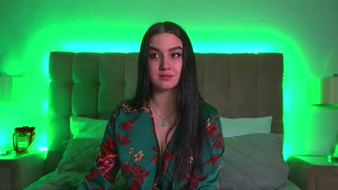 Christina online show from 02/21/25, 09:32