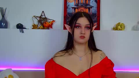 Christina online show from 10/31/25, 06:31