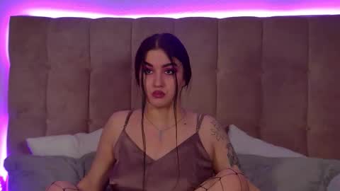 Christina online show from 11/22/25, 07:02