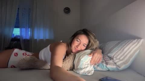 Snapshot of christine_666 chatting on 10/30/25, 06:26 Christine online show from 10/30/25, 06:26