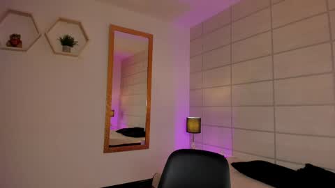 Christine  online show from 04/06/26, 12:06