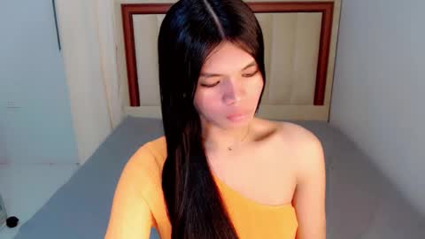 Snapshot of christine_slutt chatting on 10/14/25, 04:08 STEFFY online show from 10/14/25, 04:08