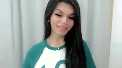 Snapshot of christine_slutt chatting on 11/25/25, 10:21 STEFFY online show from 11/25/25, 10:21