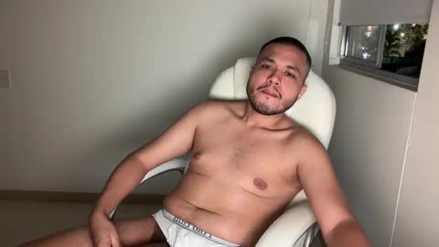 Snapshot of christopherdav chatting on 12/13/24, 05:38 Chris online show from 12/13/24, 05:38