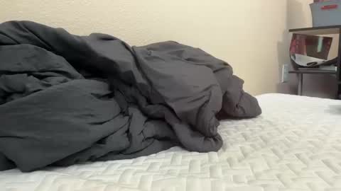 Snapshot of christopherpike chatting on 10/19/25, 04:40 christopherpike online show from 10/19/25, 04:40