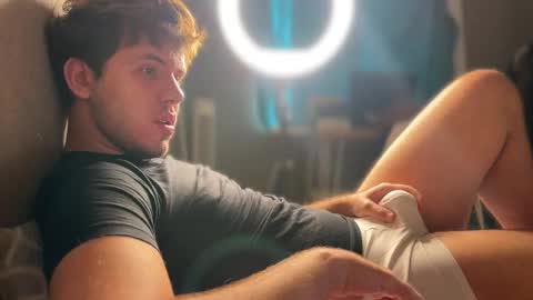 Christopher online show from 10/31/25, 06:47