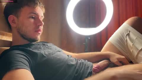 Christopher online show from 04/18/26, 07:23