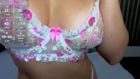Snapshot of christy_beauty chatting on 07/29/26, 01:59 Christy online show from 07/29/26, 01:59