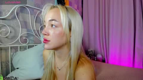 hristy3 online show from 09/24/25, 11:41