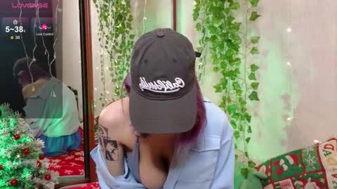 Snapshot of christy_memeow chatting on 01/11/26, 03:39 christy memeow online show from 01/11/26, 03:39