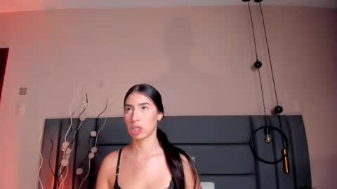 Snapshot of christy_seaa chatting on 02/18/25, 06:15 Christy online show from 02/18/25, 06:15