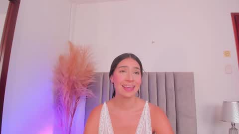 Snapshot of christy_seaa chatting on 02/26/25, 06:11 Christy online show from 02/26/25, 06:11