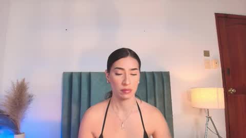 Snapshot of christy_seaa chatting on 09/10/25, 06:52 Christy online show from 09/10/25, 06:52