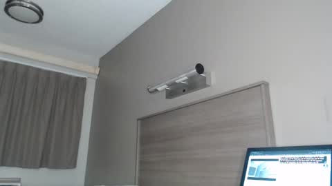 Snapshot of chrisvacherx chatting on 01/29/25, 04:05 ChrisVacherx online show from 01/29/25, 04:05