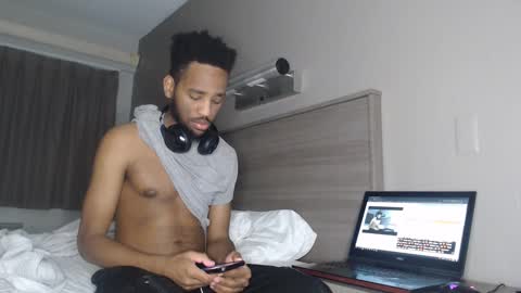 Snapshot of chrisvacherx chatting on 02/12/25, 04:33 ChrisVacherx online show from 02/12/25, 04:33