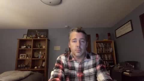 Snapshot of chrisw8121 chatting on 11/16/25, 12:27 chrisw8121 online show from 11/16/25, 12:27