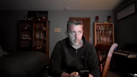 Snapshot of chrisw8121 chatting on 11/28/25, 10:51 chrisw8121 online show from 11/28/25, 10:51