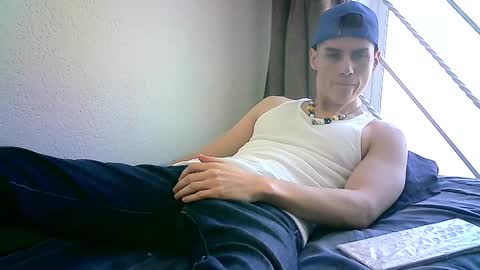 Chrixtopherobin online show from 12/11/24, 08:28