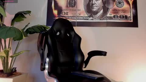 chrizmacgregor online show from 04/24/26, 01:08
